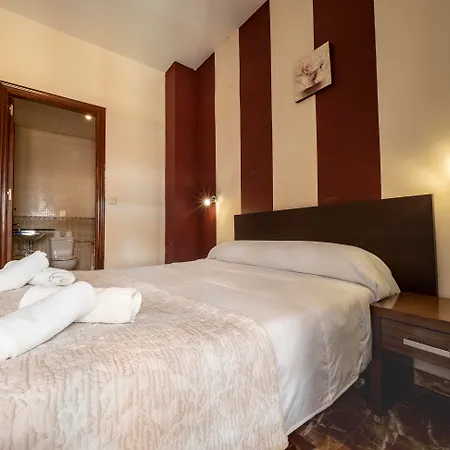 Marina Hotel 2*